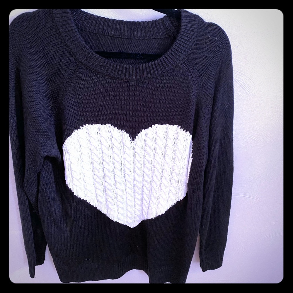 EUC Fun Black Sweater with White Heart Size XL ❤️